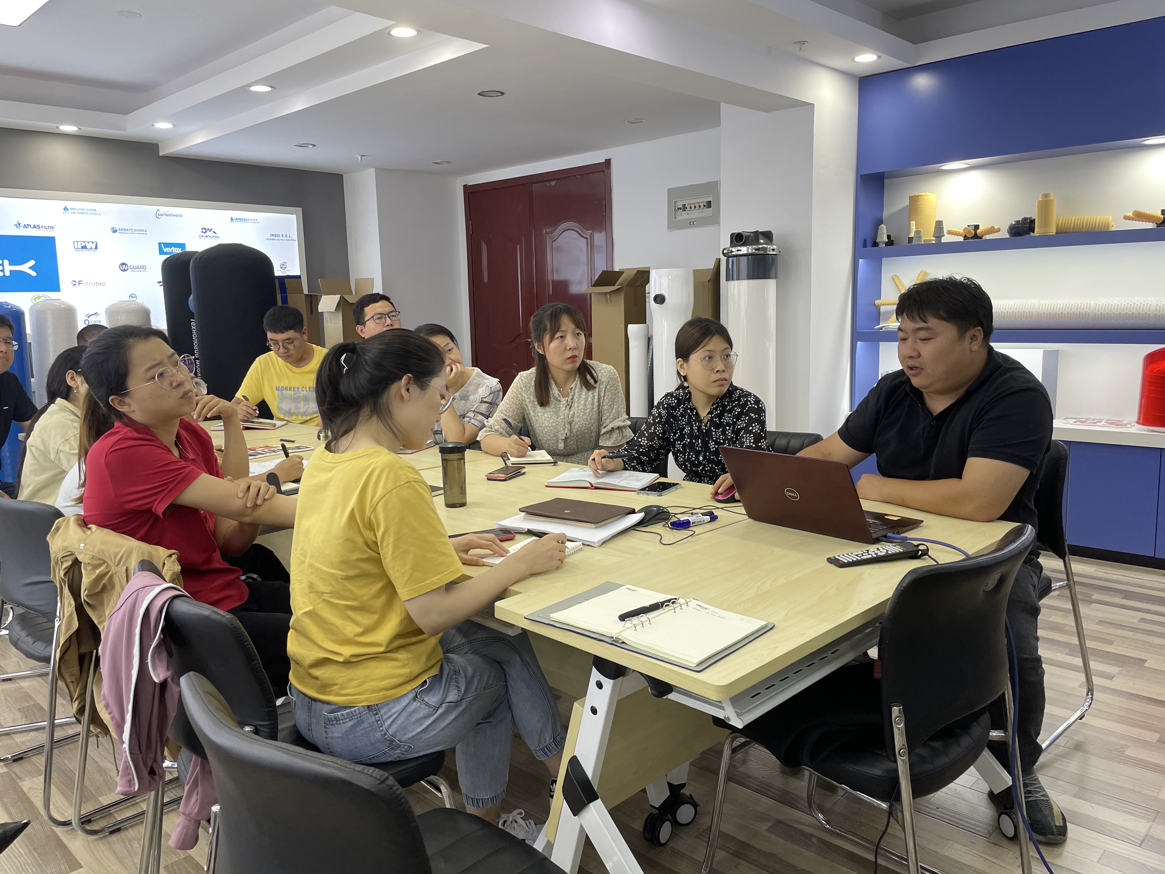 Peer Competitor Analysis Meeting